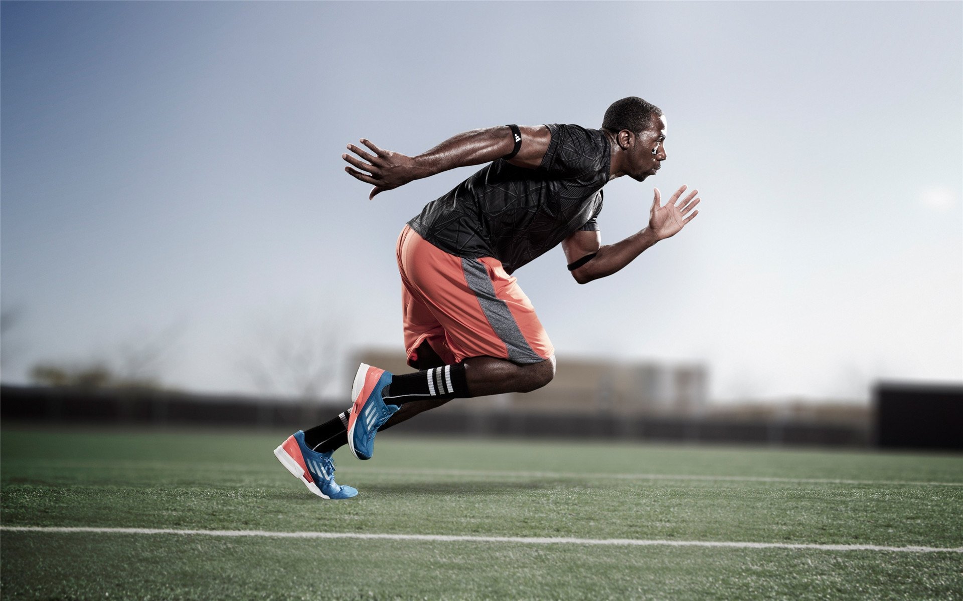 开云体育中国官网-都市极限溜索：高空极速体验